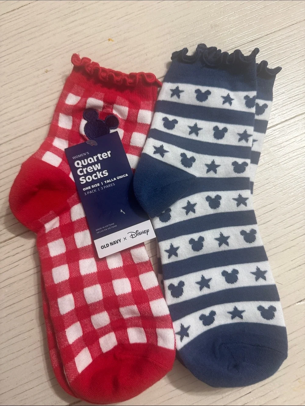 Old Navy Mickey Disney Gingham Ruffle Quarter Crew Socks (2-Pack)